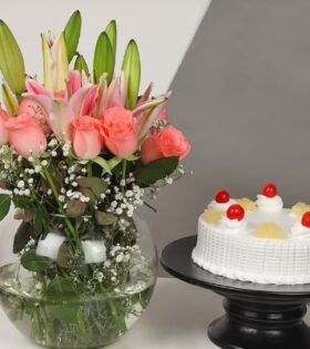 Glass Vase With Cake
