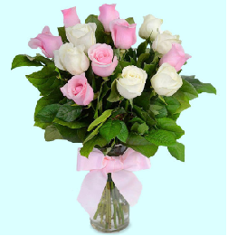 Roses in a vase online delivery in Hyderabad