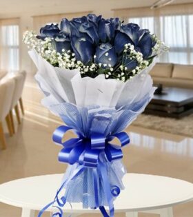 20 Blue Clr spray Roses Bunch